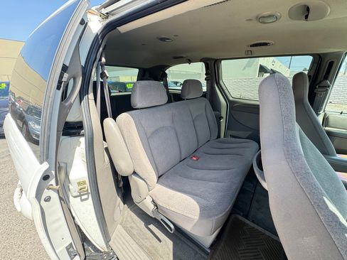Used 2002 Dodge Grand Caravan Sport FWD image 19