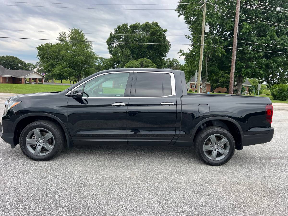 Used 2023 Honda Ridgeline AWD RTL-E image 8