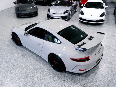 Used 2018 Porsche 911 GT3 RWD image 9