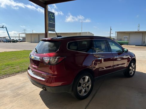 Used 2017 Chevrolet Traverse Premier image 5
