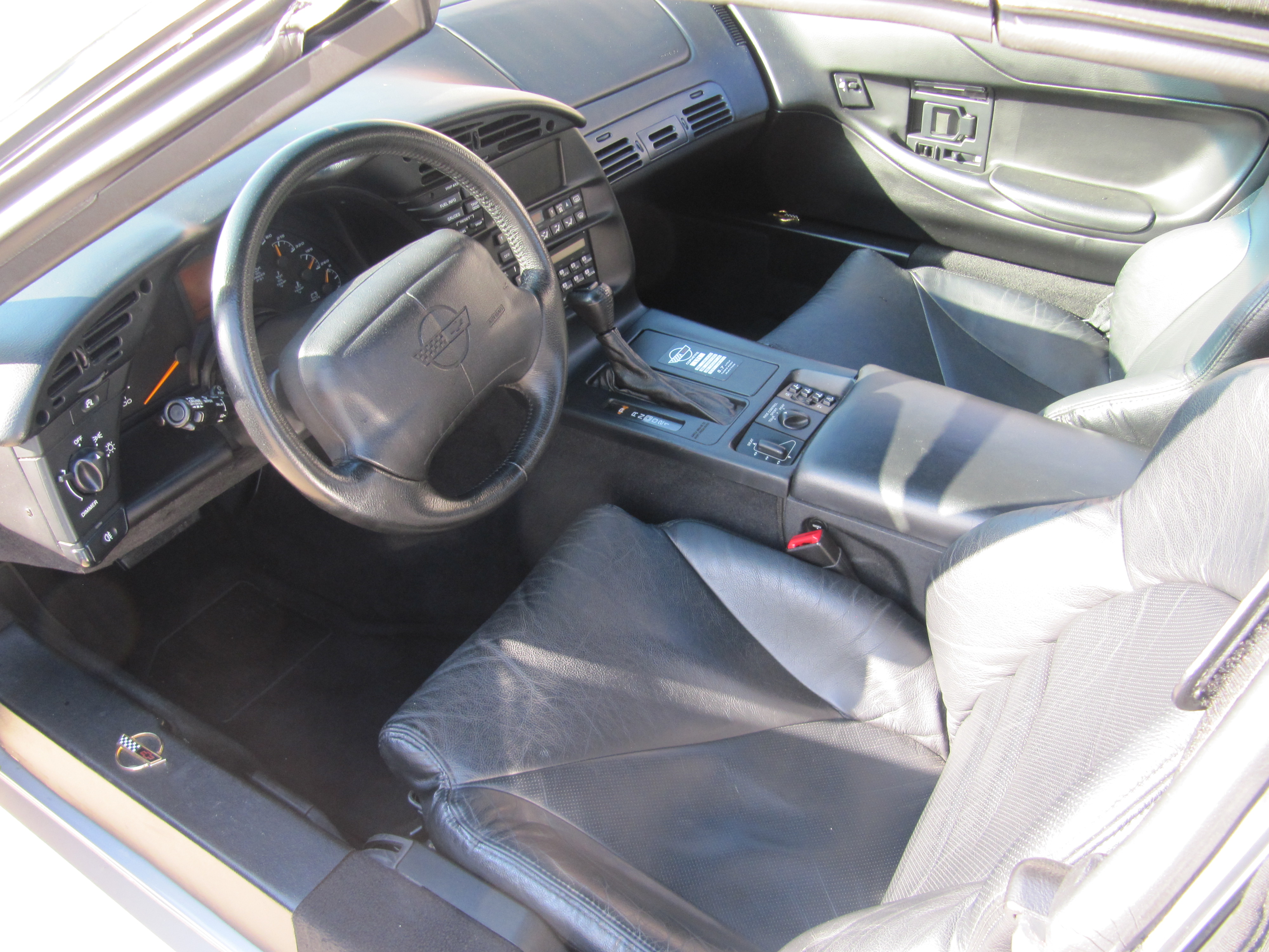 Used 1996 Chevrolet Corvette Convertible RWD image 14