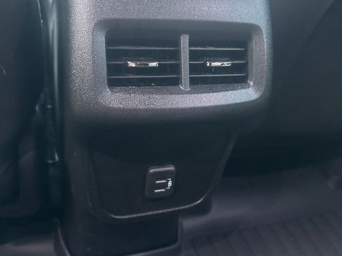 Used 2019 Chevrolet Equinox LS image 77