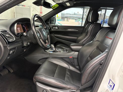 Used 2019 Jeep Grand Cherokee 4WD Trailhawk image 12
