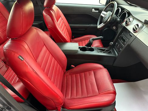 Used 2006 Ford Mustang GT image 12