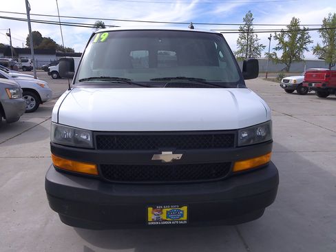 Used 2019 Chevrolet Express 2500 image 5
