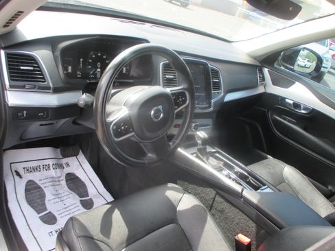Used 2018 Volvo XC90 T5 Momentum image 7