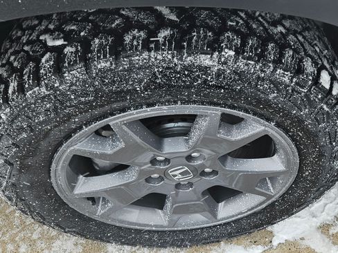 Used 2025 Honda Passport TrailSport image 11