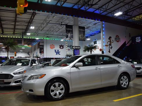 Used 2009 Toyota Camry LE image 3