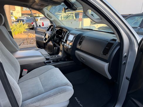 Used 2019 Toyota Sequoia 4WD SR5 image 30