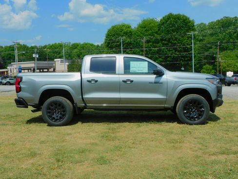 New 2026 Chevrolet Colorado W/T RWD image 9