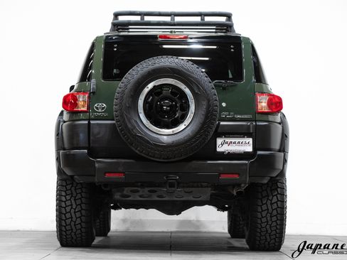 Used 2011 Toyota FJ Cruiser 4WD image 8