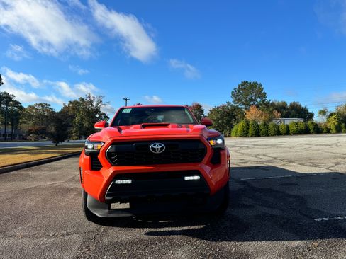 Used 2024 Toyota Tacoma TRD Sport image 9