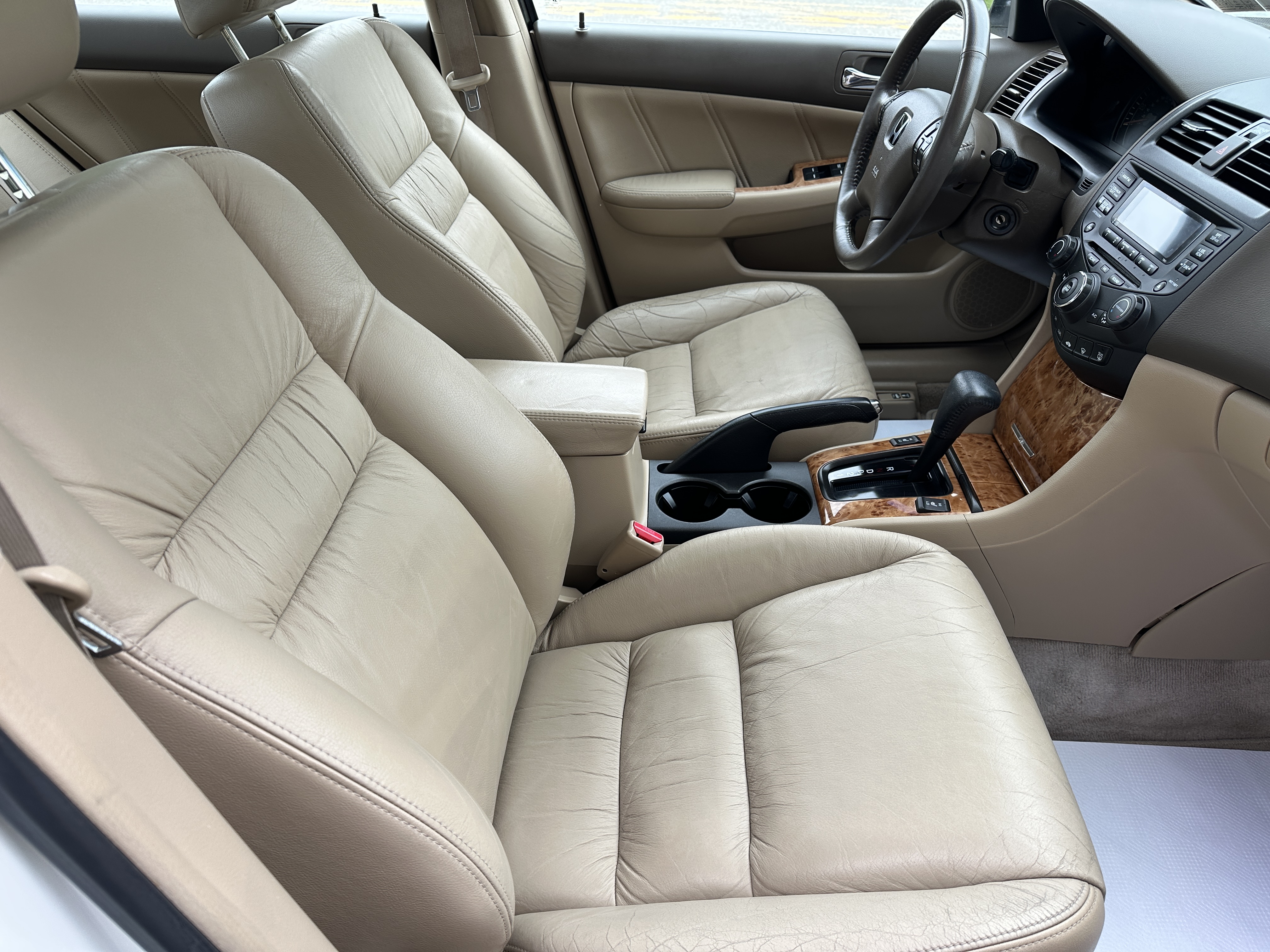 Used 2004 Honda Accord EX V6 Sedan image 12
