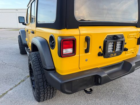 Used 2019 Jeep Wrangler 4WD Unlimited Sport image 53