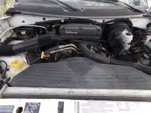 Used 2001 Dodge Ram 1500 Truck Sport image 14