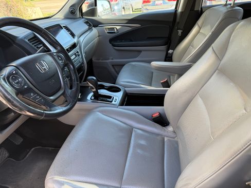 Used 2018 Honda Ridgeline RTL-T image 15