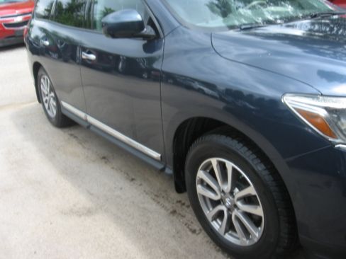 Used 2015 Nissan Pathfinder 4WD image 3