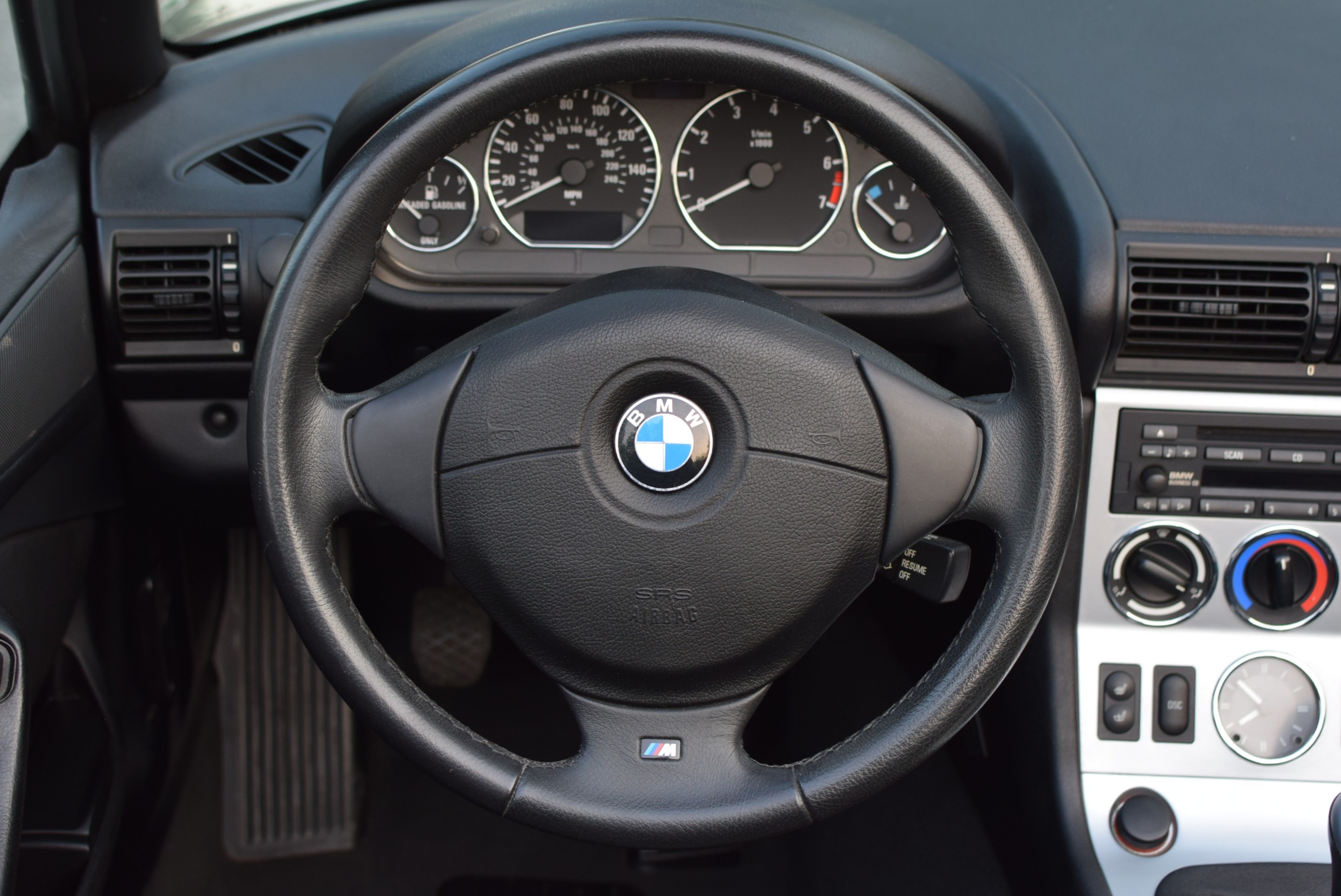 Used 2001 BMW Z3 3.0i RWD image 60