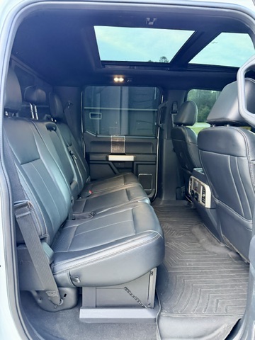 Used 2022 Ford F350 4X4 Crew Cab Lariat image 19