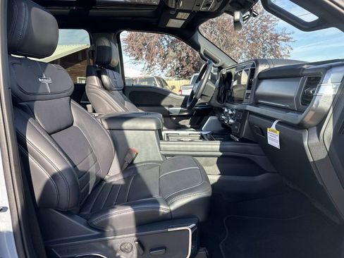 Used 2025 Ford F450 Platinum image 22