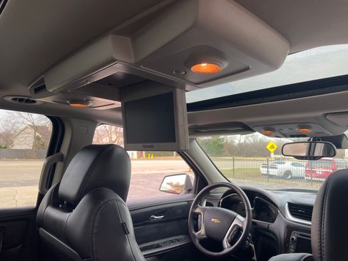 Used 2015 Chevrolet Traverse LTZ image 13