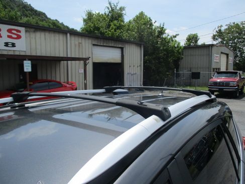 Used 2014 Toyota RAV4 AWD LE image 9