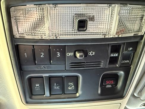 Used 2016 Toyota 4Runner 4WD image 17