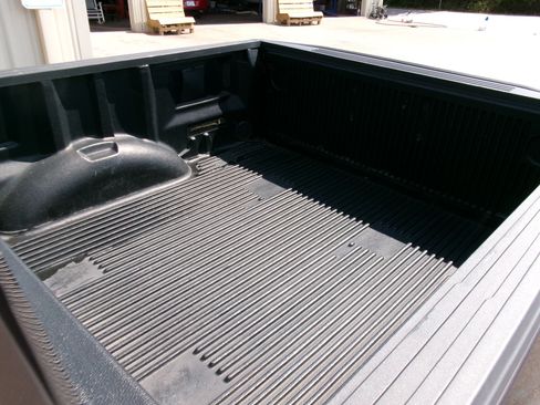 Used 2018 Ford F150 XLT image 25