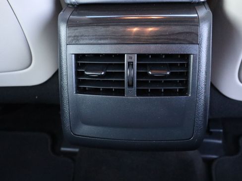 Used 2013 Toyota Avalon XLE Touring image 16