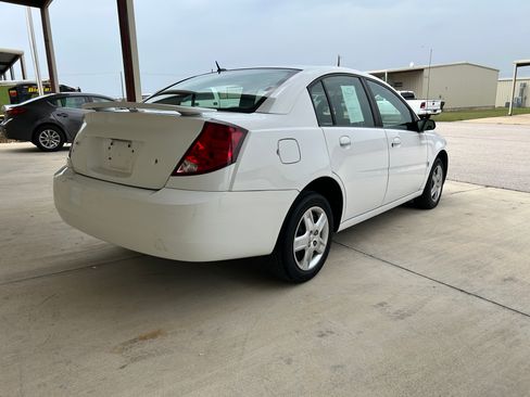 Used 2007 Saturn ION Level 2 Sedan FWD image 6