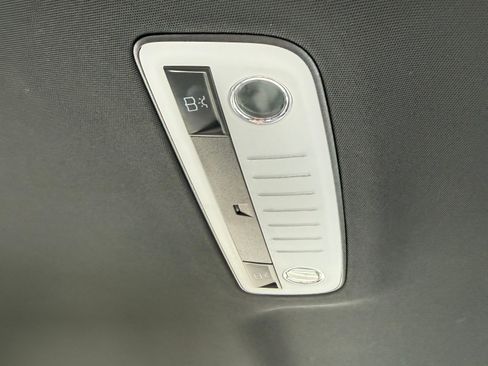 Used 2016 Mercedes-Benz E 350 image 19