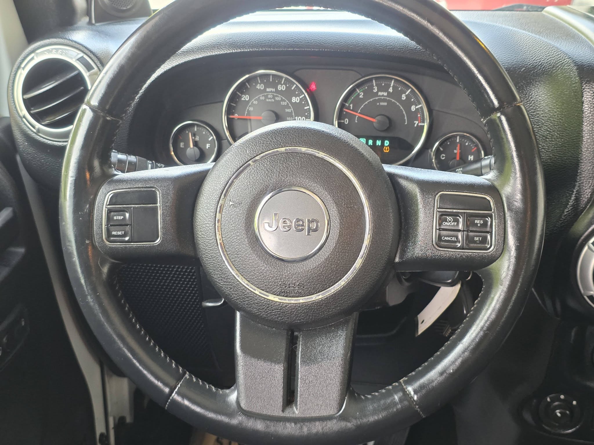 Used 2014 Jeep Wrangler 4WD Unlimited Sahara image 14