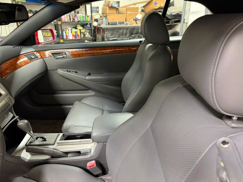 Used 2008 Toyota Solara SLE Convertible FWD image 6
