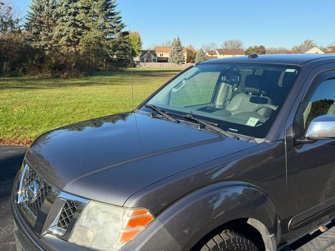 Used 2016 Nissan Frontier SV image 14