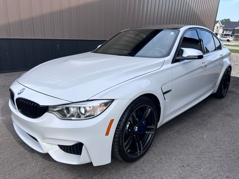 Used 2011 BMW M3 Coupe RWD image 2