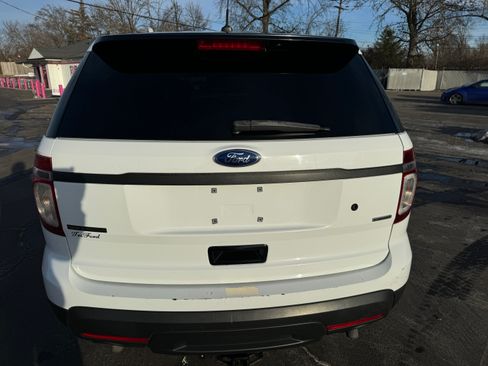 Used 2015 Ford Explorer XLT image 4