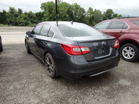 Used 2016 Subaru Legacy 2.5i Premium AWD/4WD image 5