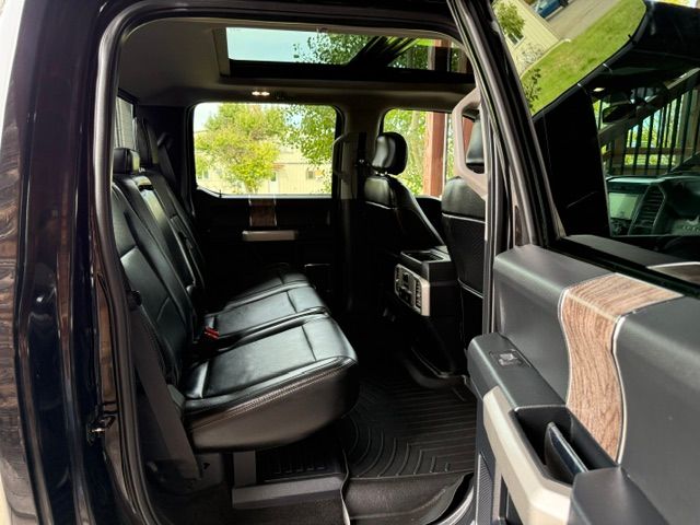Used 2017 Ford F250 4x4 Crew Cab Super Duty image 19