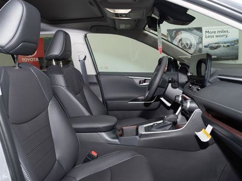 New 2025 Toyota RAV4 Limited image 23