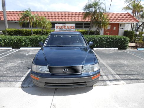 Used 1996 Lexus LS 400 image 10