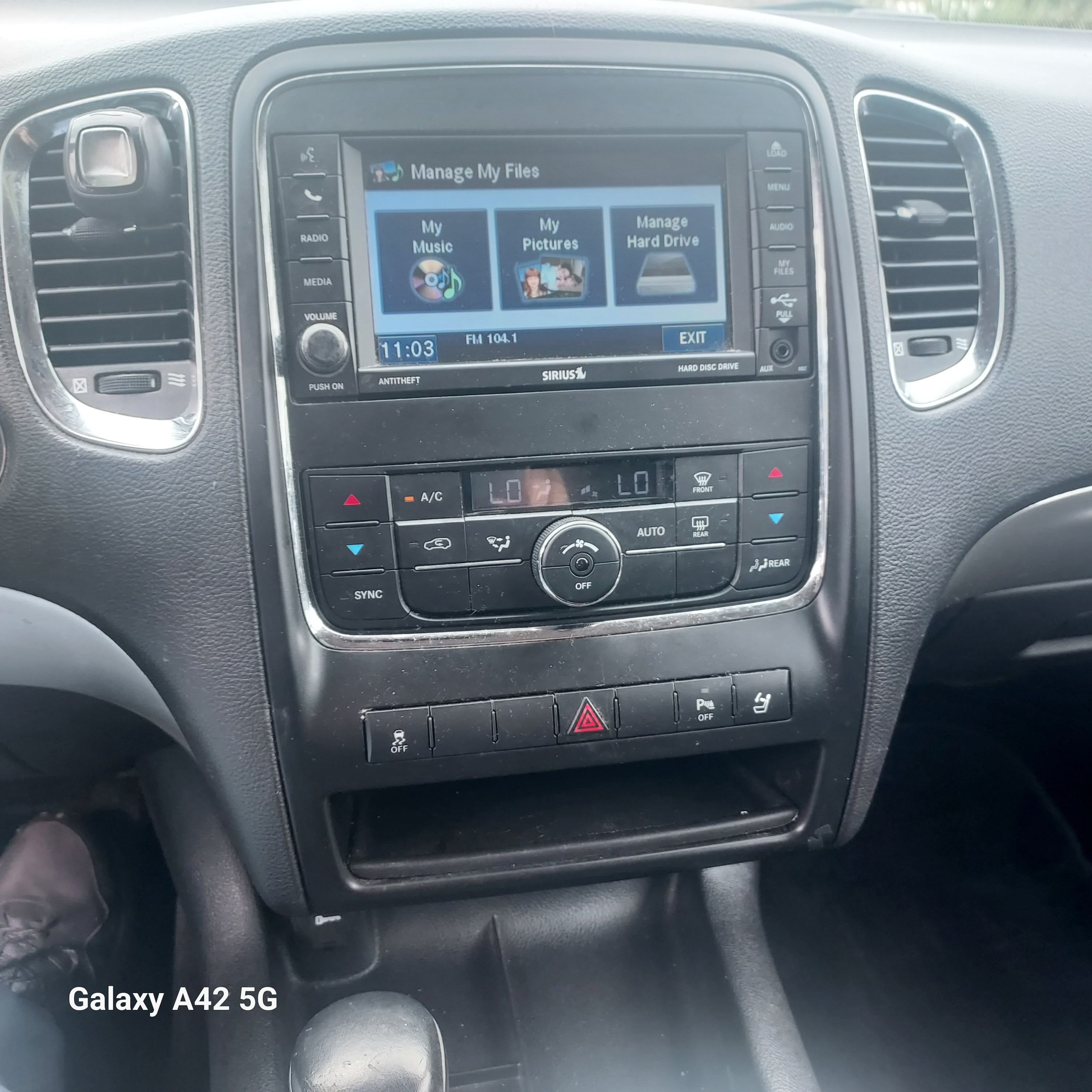 Used 2012 Dodge Durango AWD SXT image 11