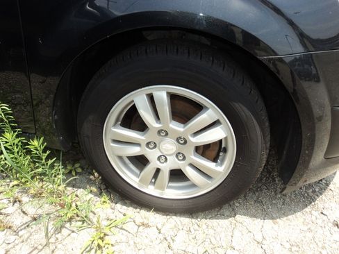 Used 2015 Chevrolet Sonic LT image 11