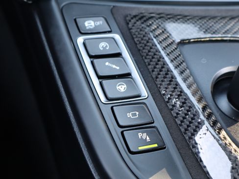 Used 2018 BMW M4 Competition image 39