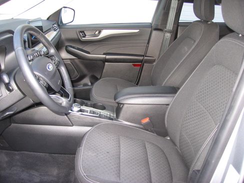 Used 2023 Ford Escape Active image 6