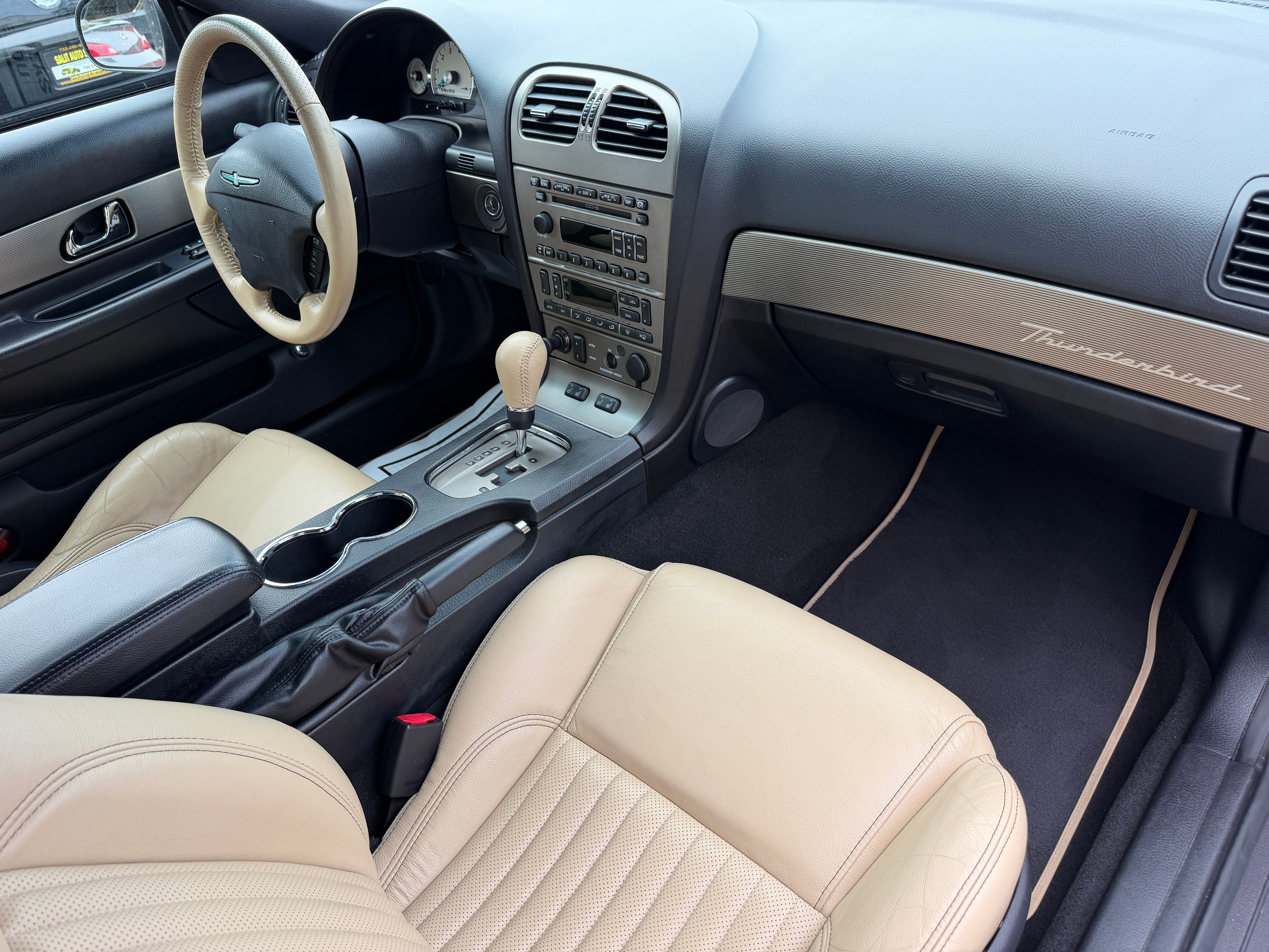 Used 2004 Ford Thunderbird UNAVAIL RWD image 20