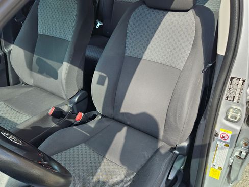 Used 2015 Toyota Yaris LE image 17