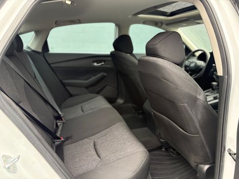 Used 2023 Honda Accord EX image 12