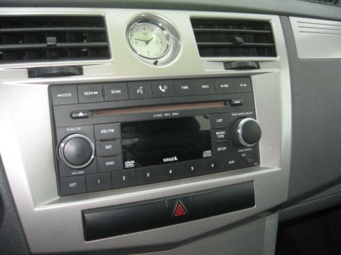 Used 2008 Chrysler Sebring LX Convertible FWD image 10