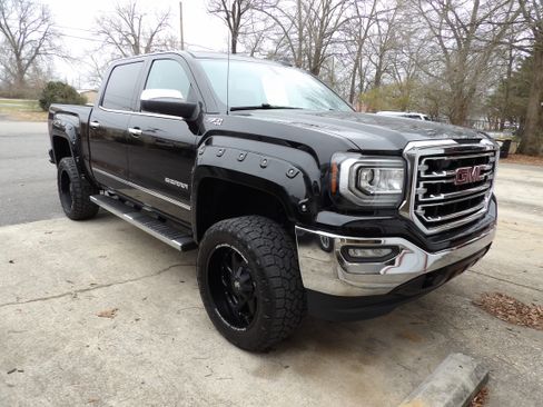 Used 2017 GMC Sierra 1500 SLT image 4