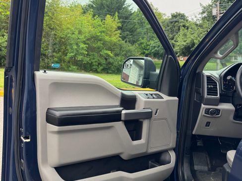 Used 2016 Ford F150 4x4 SuperCrew image 9